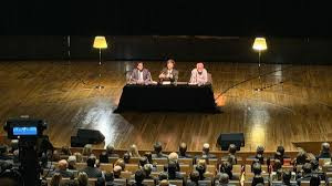 La furia de Javier Milei cuando un libertario preguntó por la suba de la inflación: "No es el lugar..."